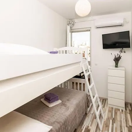 Lux Group Escape * Спліт