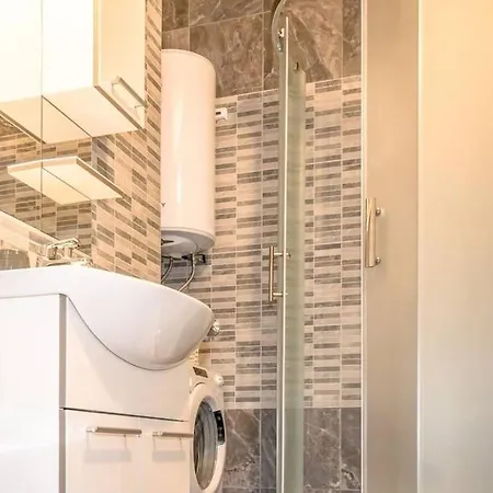 Апартаменти Lux Group Escape Спліт