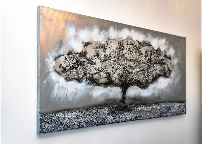 Lux Group Escape Split *