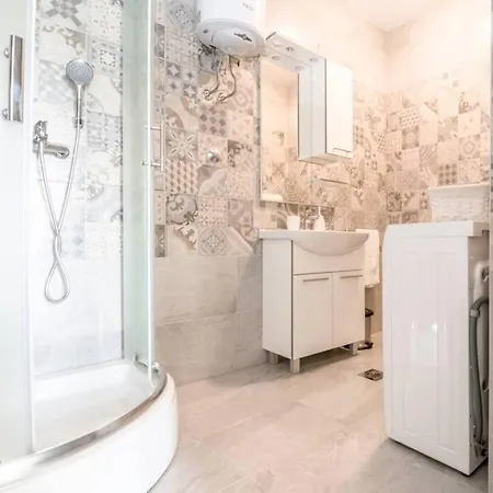 Lux Group Escape Apartmán *