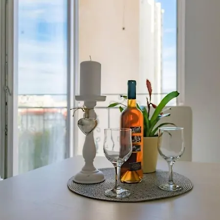 Lux Group Escape Apartment